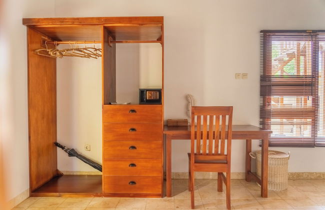 Villa Sari Bumi Menjangan - Photo 12