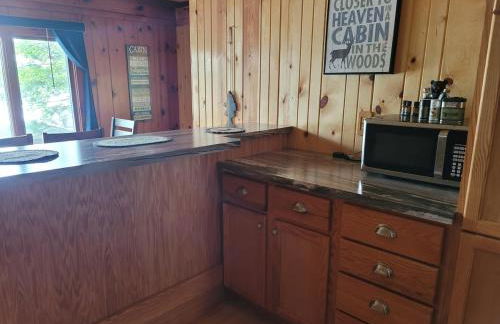 Cozy 2 Bedroom Cabin - Foto 7