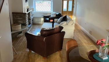 Night Owl Cottage - Photo 5, pet friendly