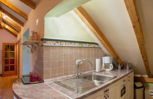 Amazing Villa In Slime, rest for mind, body and soul - Nature, garden and outside swimming pool - Foto 36