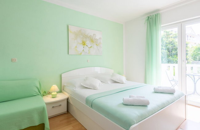Apartmani Nikolina - Photo 22