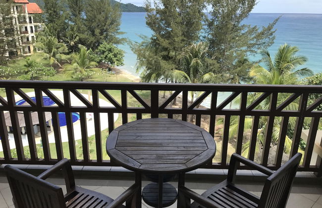 Sunset Seaview Beach Villas & Spa Suites at Nexus Karambunai - Foto 27