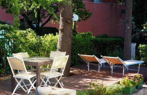 Nel verde a due passi dal mare - Foto 4