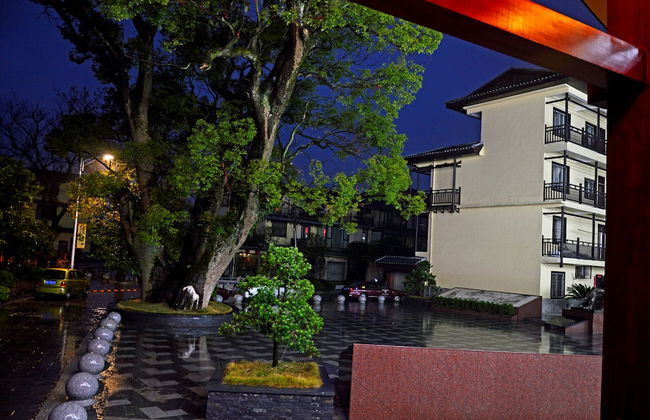 FangLian Lake Holiday Resort - Photo 61