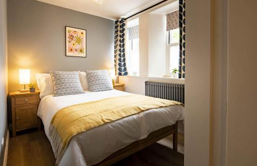 Number Three - Photo 16