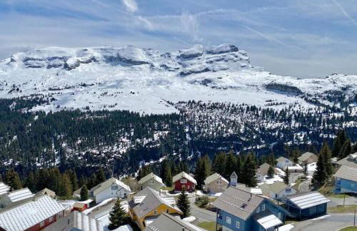 Vue panoramique sur les montagnes plein Sud - T2 Skis aux pieds, Piscine & Spa - Foto 40
