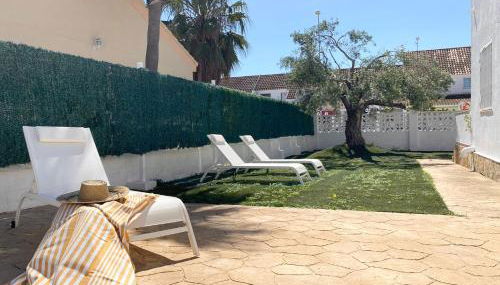 Entre2aigues - Photo 3, Garden, sunbed, Garden view