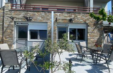 Oasis Apartments - Photo 40