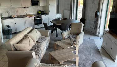 Großes Familienapartment über 2 Etagen mit Weitblick in die Natur - Foto 4