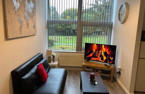 2 Bedroom Flat Ground Floor in Town Center Wellingborough - Photo 6