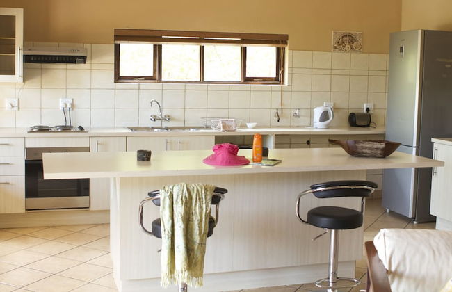 Golden Sands Apartments by Sol Resorts - Photo 14