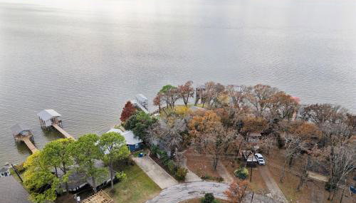 Lone Star Lake Cottage-NEW Trex Deck, boat dock - Foto 3
