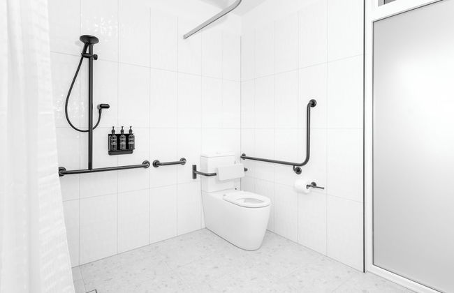 Clare Hillside Apartments - Photo 37