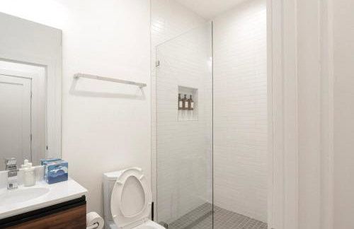 Unit 3 1Bed Room with Queen plus Sofa Bed in the Heart of DC - Foto 13