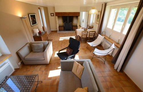 Les Bardilles-Maison de campagne-3km du centre de Sarlat - Foto 1