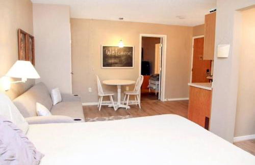 Ski In Ski Out - Sleeps 6 - Bring the family! - Foto 6