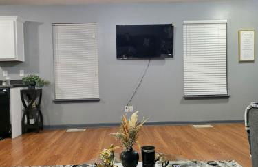 The E-Town Retreat 2BR townhouse close to Downtown - Foto 10