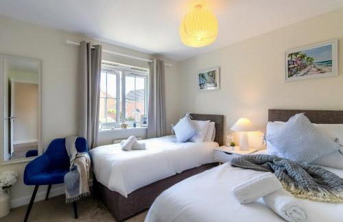 Modern & comfy 4 bedrooms Corby house free parking - Foto 21