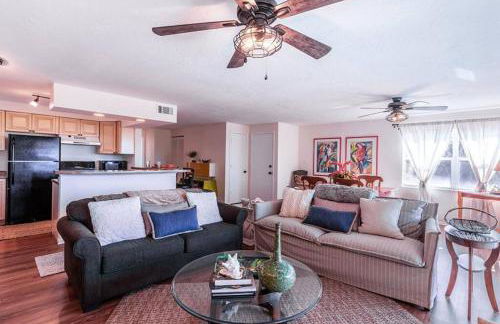 Serenity Beach Condo - Foto 18