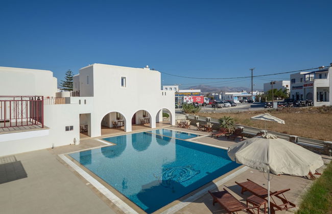 Perla Hotel - Photo 1