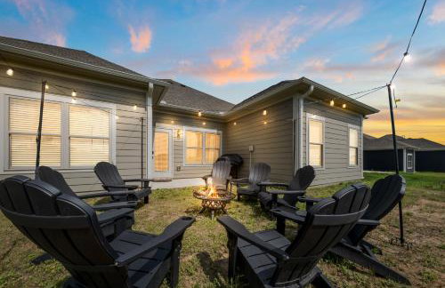 Modern 4BR Home with Game Room and Fire Pit - Near Downtown Cullman - Foto 1