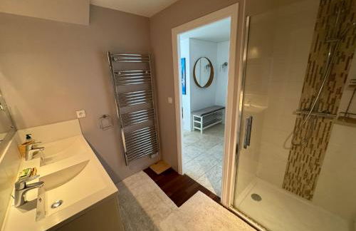 Port Hyeres Duplex plein Sud 200 M2 et 100 M2 de terrasse - Foto 22