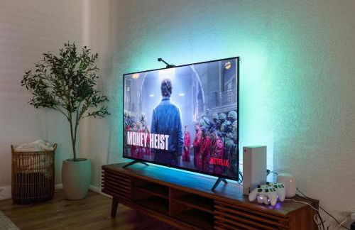 Spacious and Cozy 5 Bed 3 Bath Vacation House W 2 King 3 Queen! Sleep 12! 15Min to Red Rocks - Foto 60