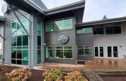 Modern Cozy next to Microsoft, Queen Bed, Parking - Foto 29