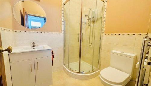 Castle Donington 5 Bed House 2 Baths Near EMA And Donington Park - Foto 3