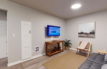 Emily's Escape AC Smart TV and Covered Parking - Foto 5