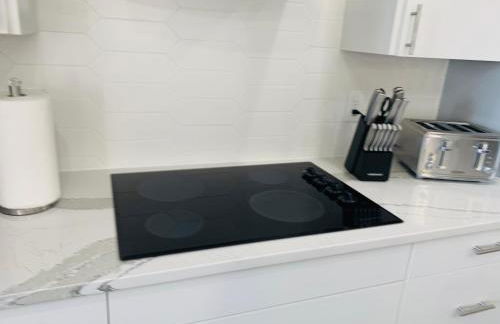 Paradise Heated Pool Home Near IMG and Siesta Key Beach - Photo 12