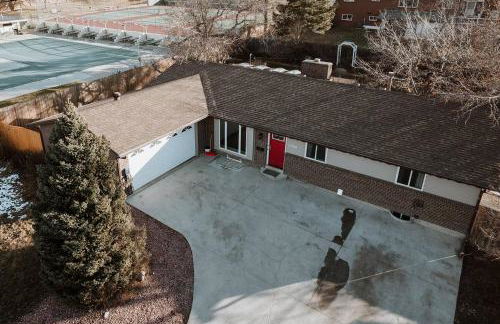 DenverRed Rocks 6BR Sleeps 14 Hot Tub - Foto 57