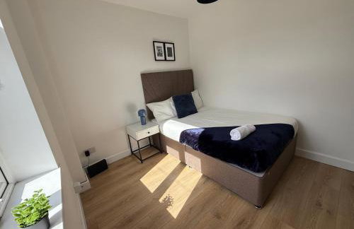 Stylish 3BR 18mins to Peak District,Free, Parking Wifi,Netflix ,Sky Sports - Photo 18