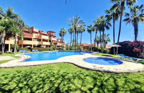 SR Reserva de Marbella 2BDR with private garden - Photo 43