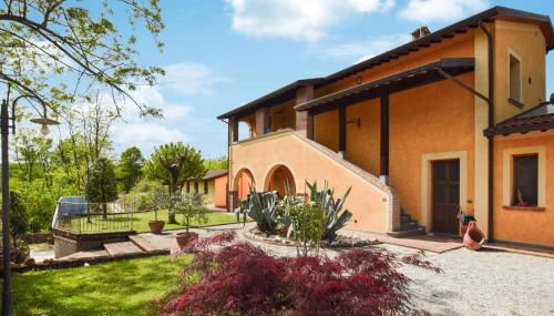 Cozy Apartment In Santa Maria A Monte - Foto 1