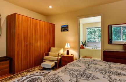 Riverside Bliss Cozy Beds, Fireplace and Gbit WiFi - Foto 18