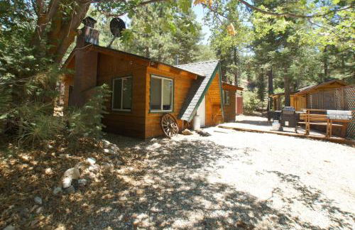 Owl Cabin - Sierra style cabin located on a quiet road in Fawnskin and backs up to National Forest! - Foto 33