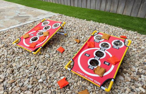 New Luxury Getaway - Two King Beds, Heated Pool, Outdoor Grill & 1Gbps Wifi - Photo 25