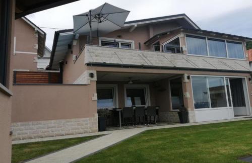 Holiday Home Luka Topličica - Foto 1