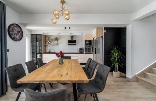 Villa Neda Heated Pool, Hot-tub, Sauna, 3 bedrooms - Photo 15