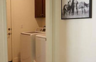 NEW Upscale House, Tahoe 30-min w/ Cal King - Foto 23