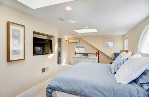 Beautiful Portsmouth Cottage By the Sea with Jacuzzi - Foto 17