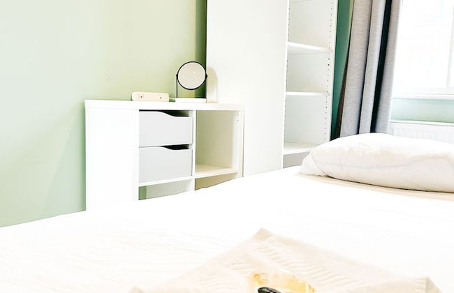 Hammersmith 2 Bedroom Flat River Thames - Foto 2