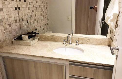 4082 - Em frente ao hospital Albert Einstein e Estádio do Morumbi - Foto 2