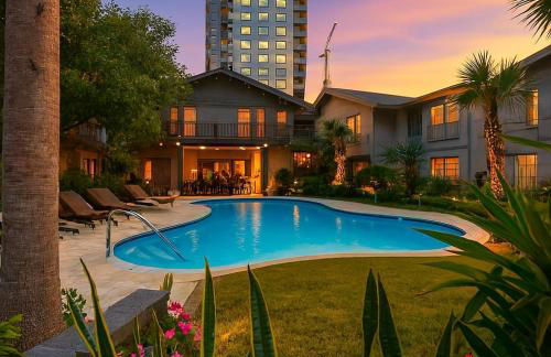 Saltwater Pool 2BR Near Galleria Walkable, Stylish & Central Marquee Uptown - Foto 10