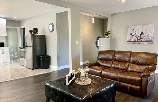 The Horseshoe Falls Villa- 6BR Free Parking, Minutes From Falls & Casino - Foto 17