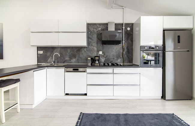 Sleek House With a Lovely Terrace in Besiktas - Foto 4