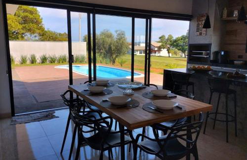 Sobrado 3 Quartos com Piscina - Rivieira Santa Cristina 3 - Foto 8