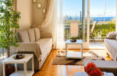 Luxurious Palace Marina Alimos - Foto 1