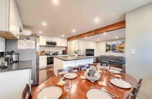 4BR Longmont Escape with Cold Plunge & Sauna - Pets OK! - Foto 15